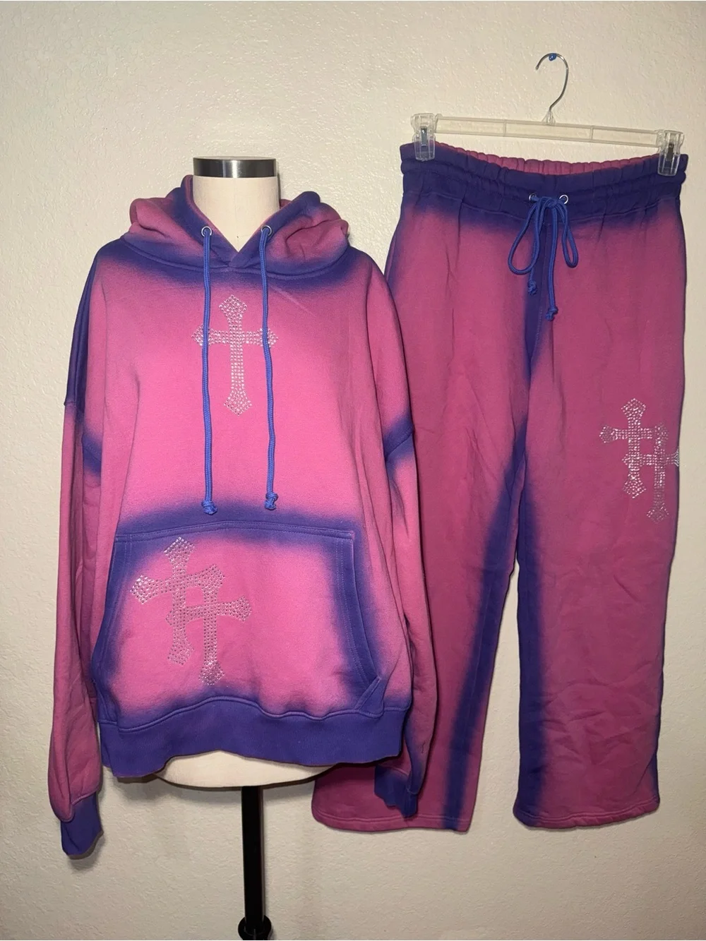 Fashion Nova XL Tie Dye Rhinestone Cross Hoodie Sweatpants Lounge Set Y2K